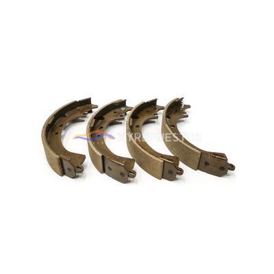 04495-33010 Auto Chassis Parts Rear Axle Brake Shoe For AC ACE 1995-1998 